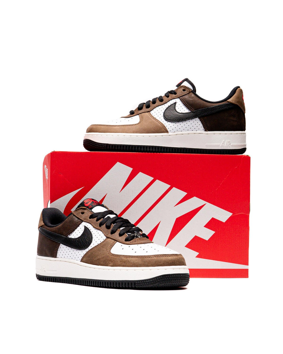 Nike AIR FORCE 1 LOW RETRO